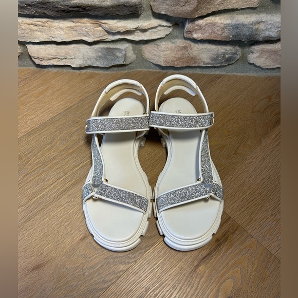 Size 7.5 Michael Kors strap on chunky platform sandals - Picture 5 of 12